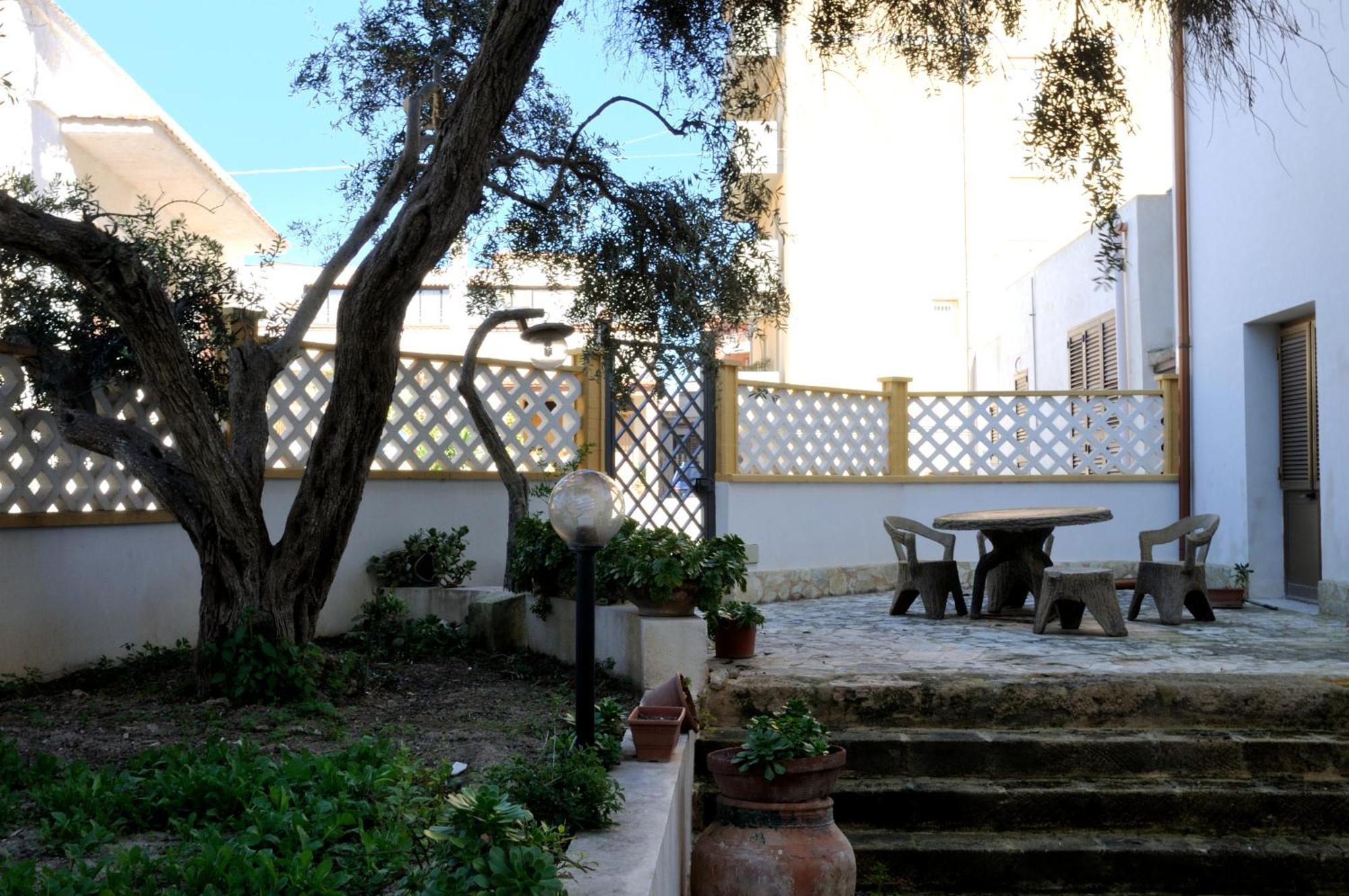 Residence Le Saline Marsala Bagian luar foto